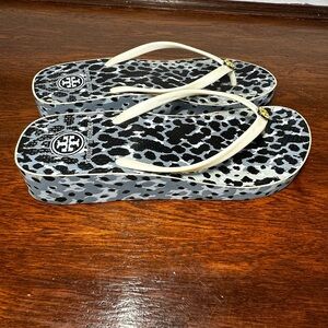Tory Burch Thandie White Wedge Thong Flip Flop Sandals Size 10
